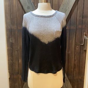 Vintage Havana size S black & gray chevron sweater.